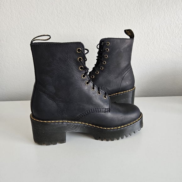 Like New Dr Martens | Shriver Hi Leather Block Heel Boots Black, Womens 9 - Picture 6 of 10
